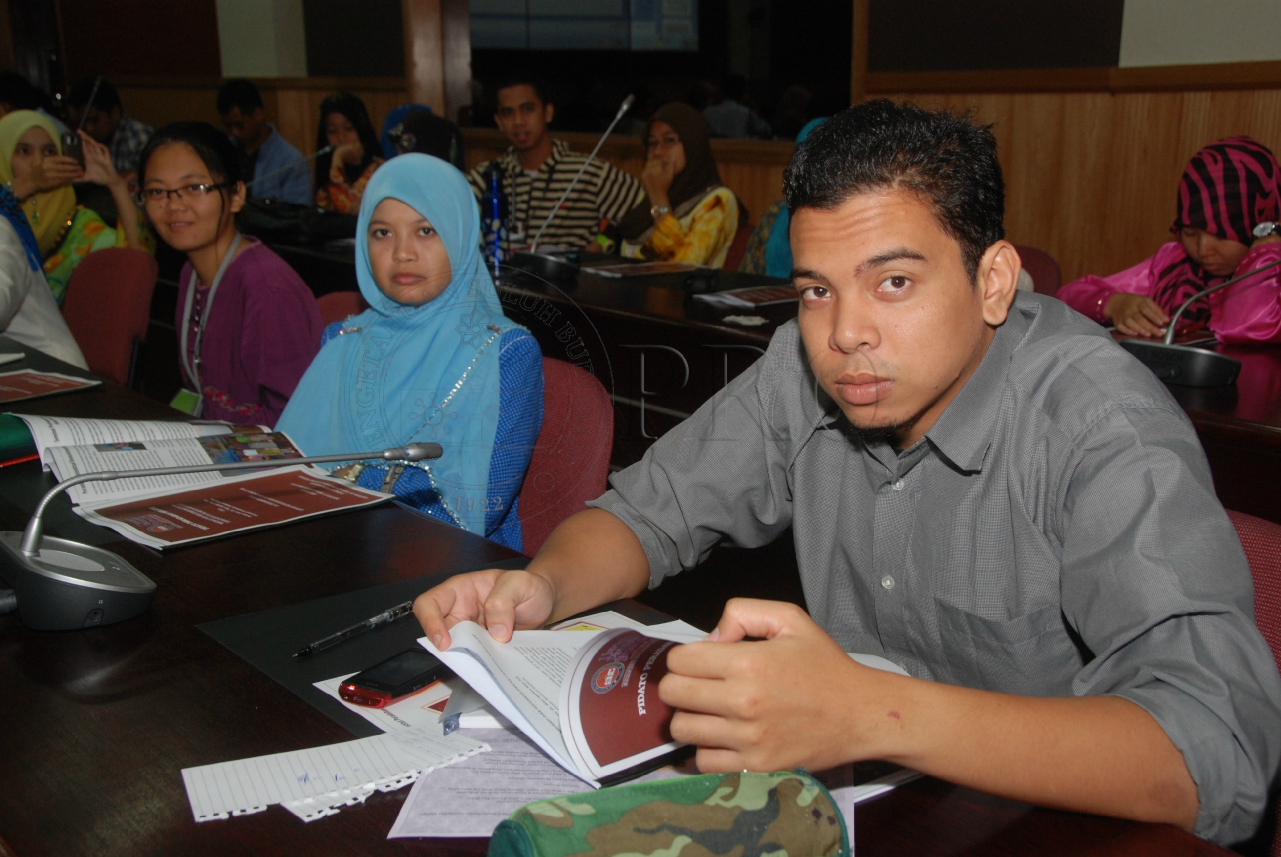 PRO 12 140 buku DSC 9697